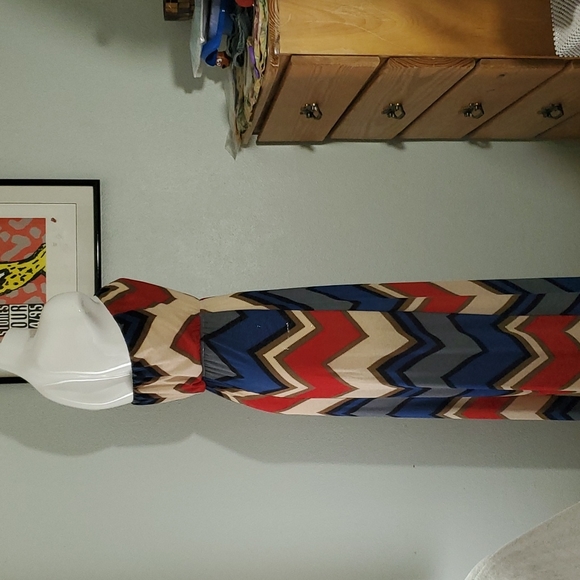 RUE21 Strapless X-Long Maxi Dress-Geometric Design-Lined Bodice-Slip-on-EUC-Sz M - Picture 2 of 10